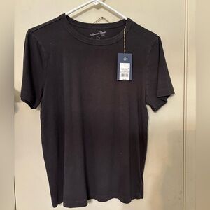 Black Universal Thread  T-shirt Size Small